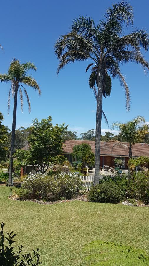 Tabourie Lake Motor Inn Extérieur photo