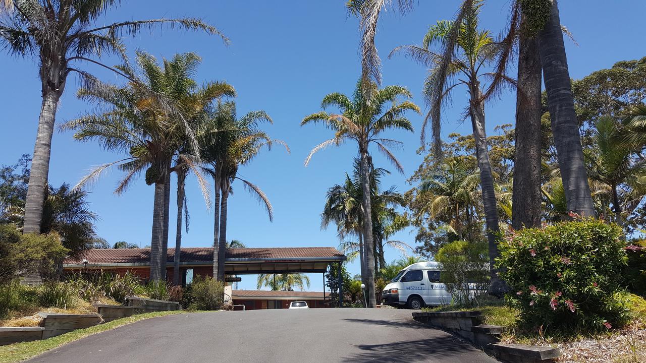 Tabourie Lake Motor Inn Extérieur photo